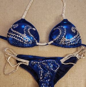 Bikini competition suit